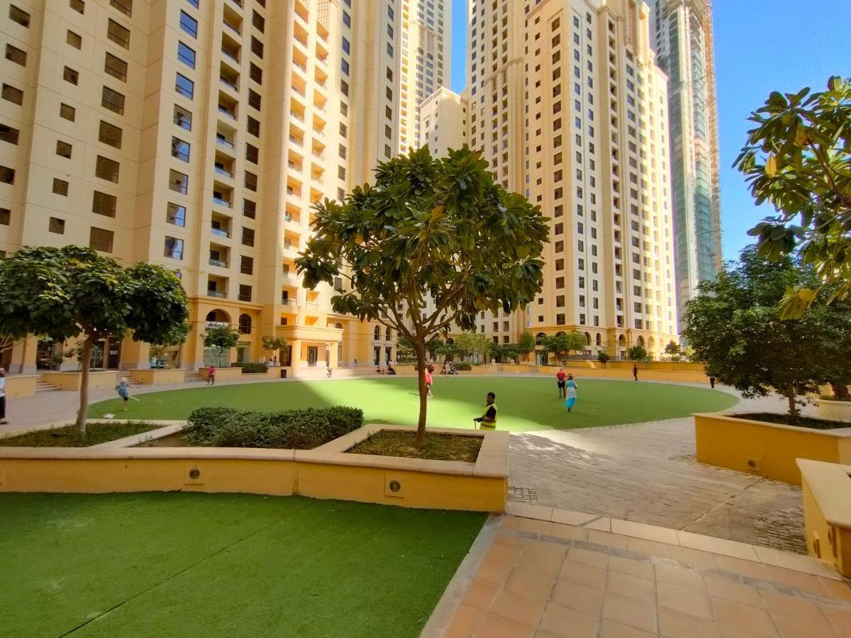 The Cozy Vibes At Jbr Apartment Dubai Exterior photo